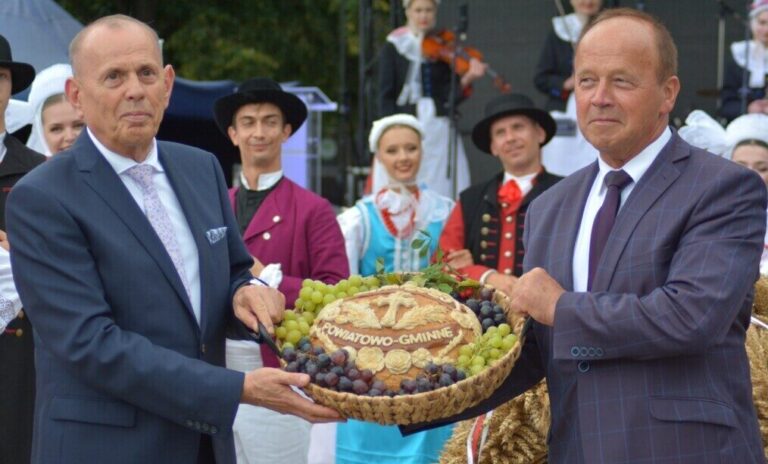 Deszczowe Święto Plonów w Książu Wielkopolskim