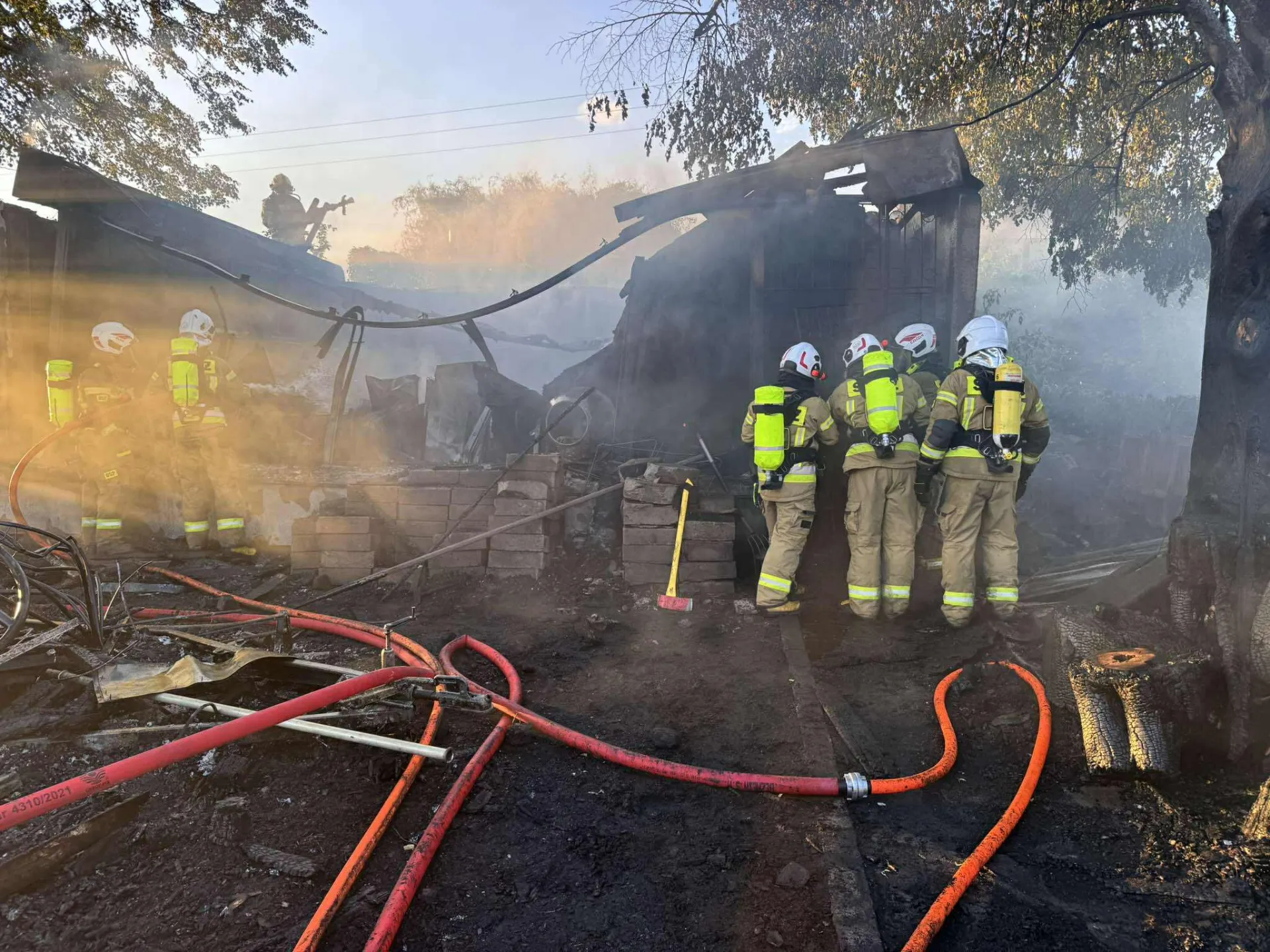 Zacz o Si Od Przyczepy Kempingowej Ostatecznie Ogie Zniszczy zacz-o-si-od-przyczepy-kempingowej-ostatecznie-ogie-zniszczy